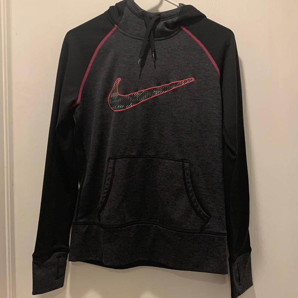 Nike hoodie size s